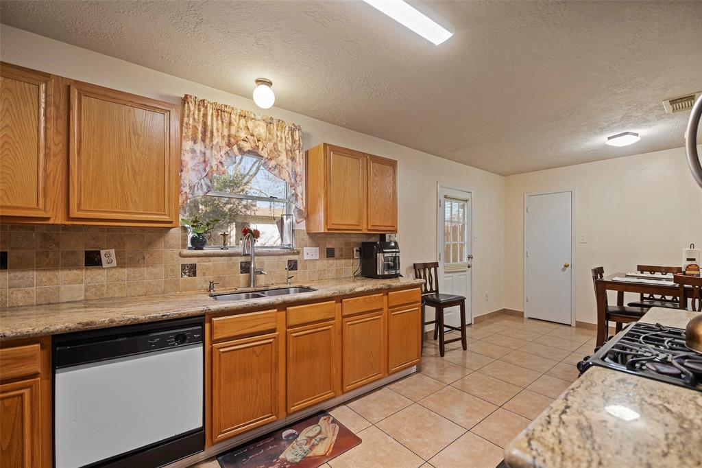 12270 Cobbs Creek Road, Houston, TX 77067