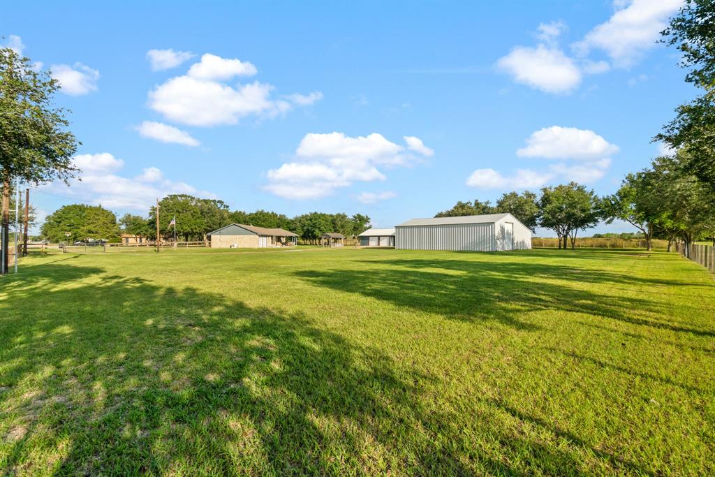 11527 Boyd Rd, Needville, TX 77461