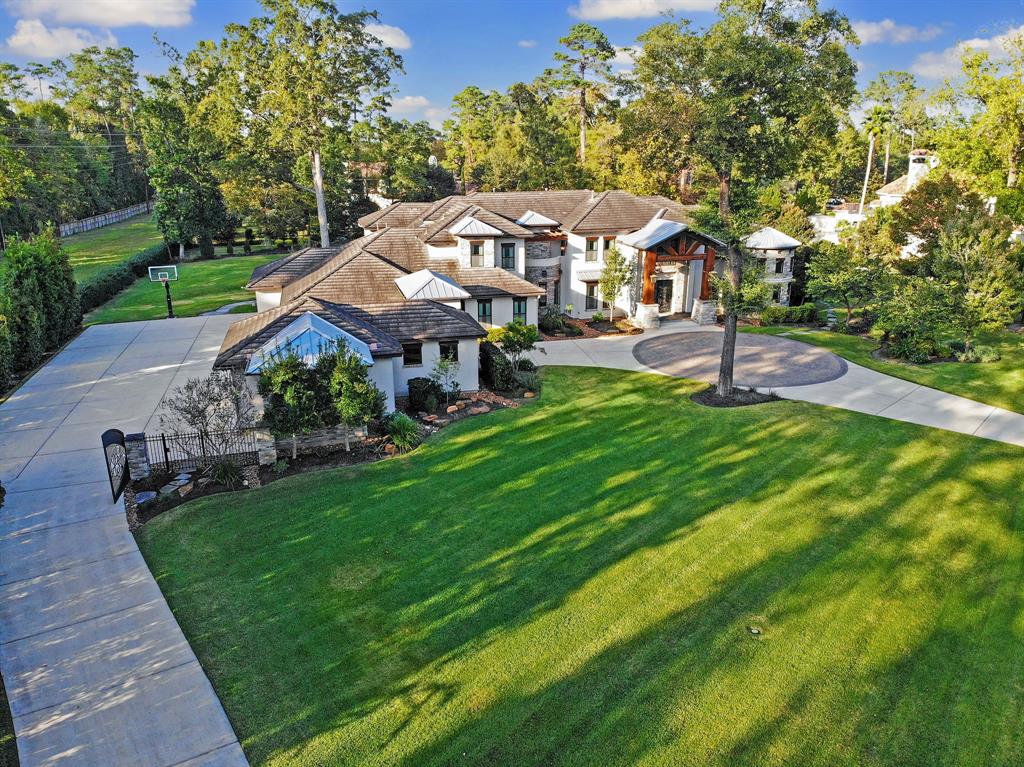 10 Kings Lake Estates Boulevard, Humble, TX 77346