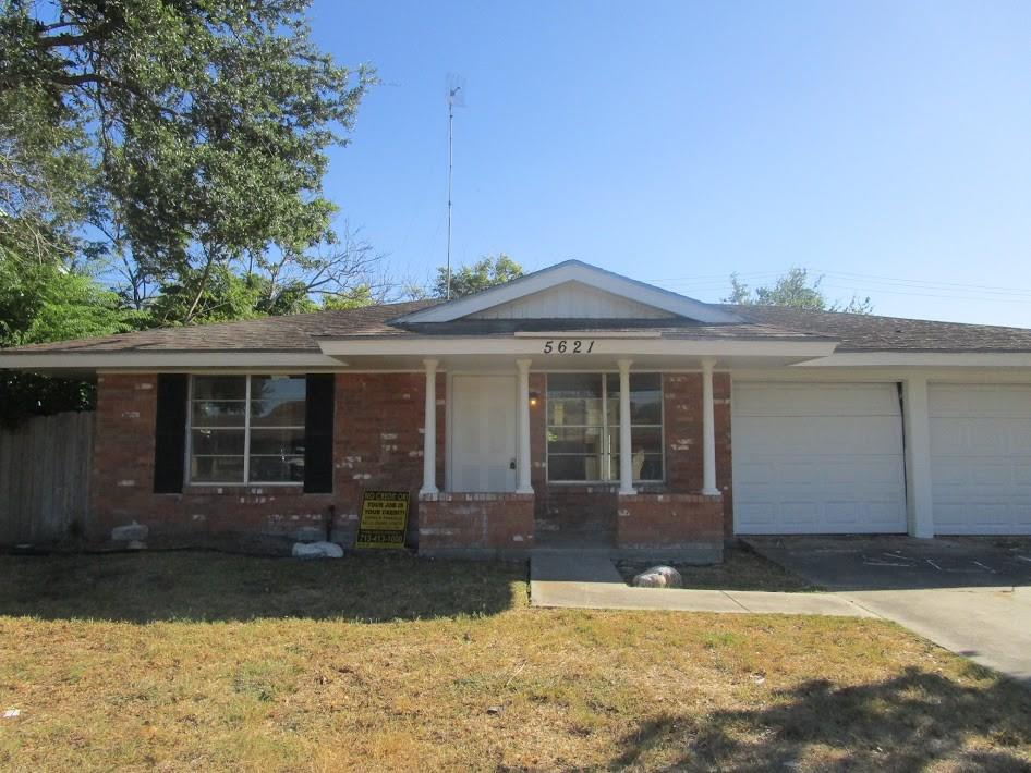 5621 Tanglewood Drive, Corpus Christi, TX 78412