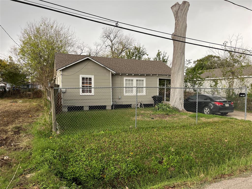 4043 Europa St, Houston, TX 77022