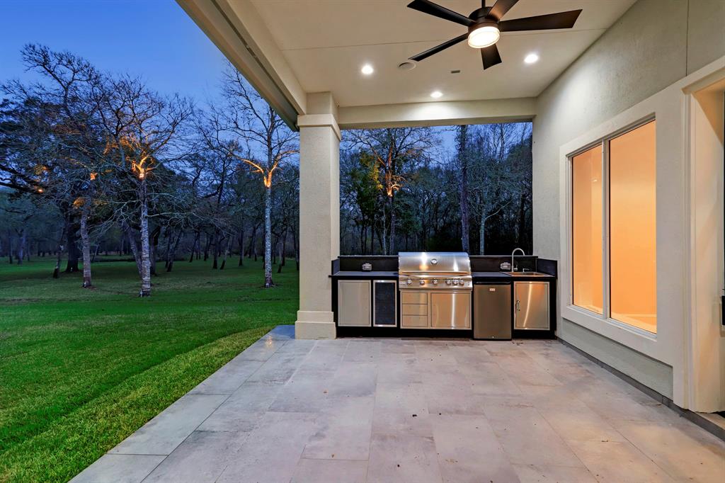 2003 Darby Lane, Fresno, TX 77545