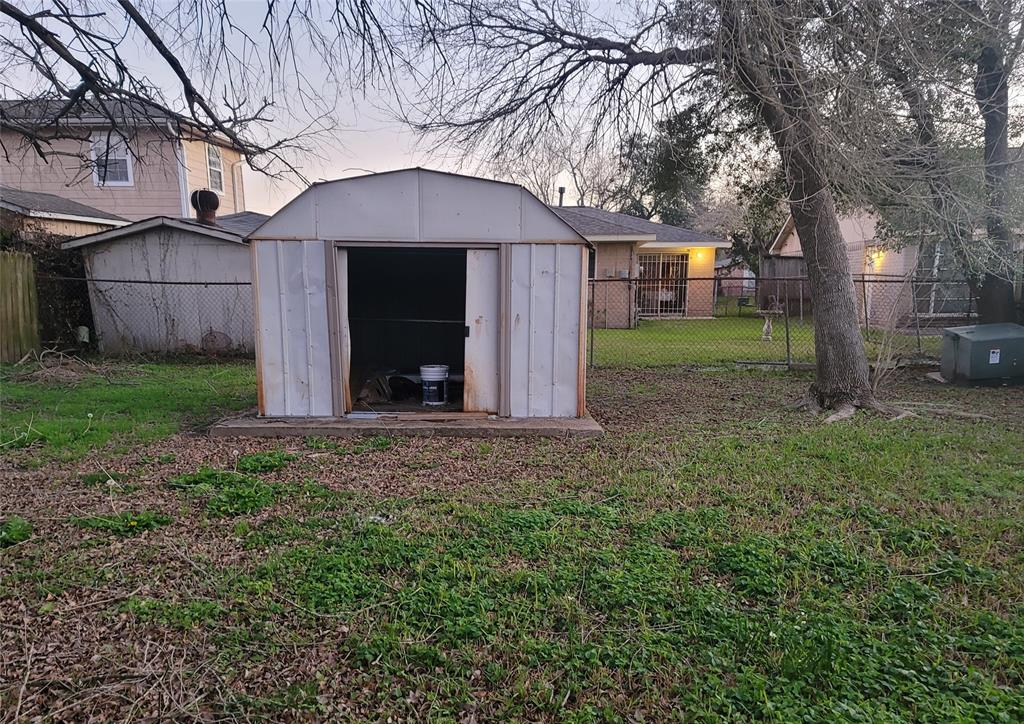 3115 Trail Lake Drive, Houston, TX 77045