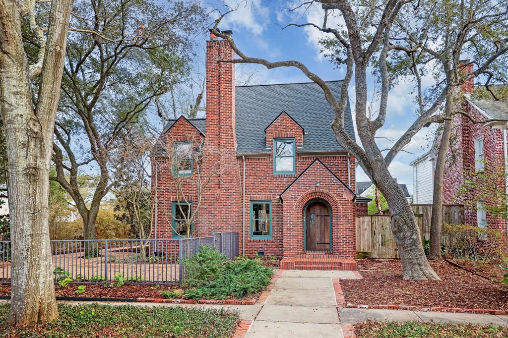 2001 Bolsover Street, Houston, TX 77005