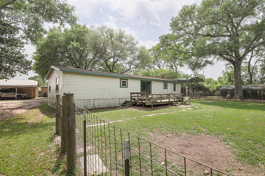 28222 Margerstadt Road, Waller, TX 77484