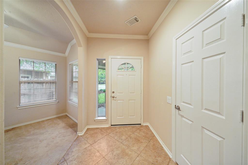 7 Darlinghurst Drive, Conroe, TX 77384