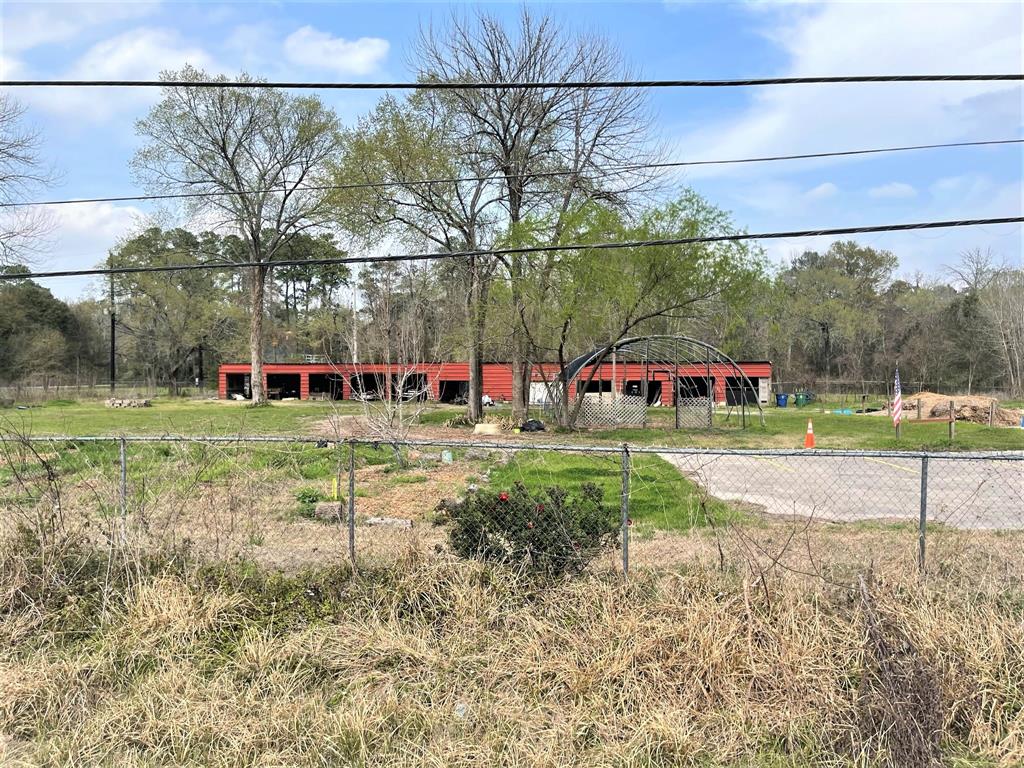 701 Hamblen Rd, Kingwood, TX 77339