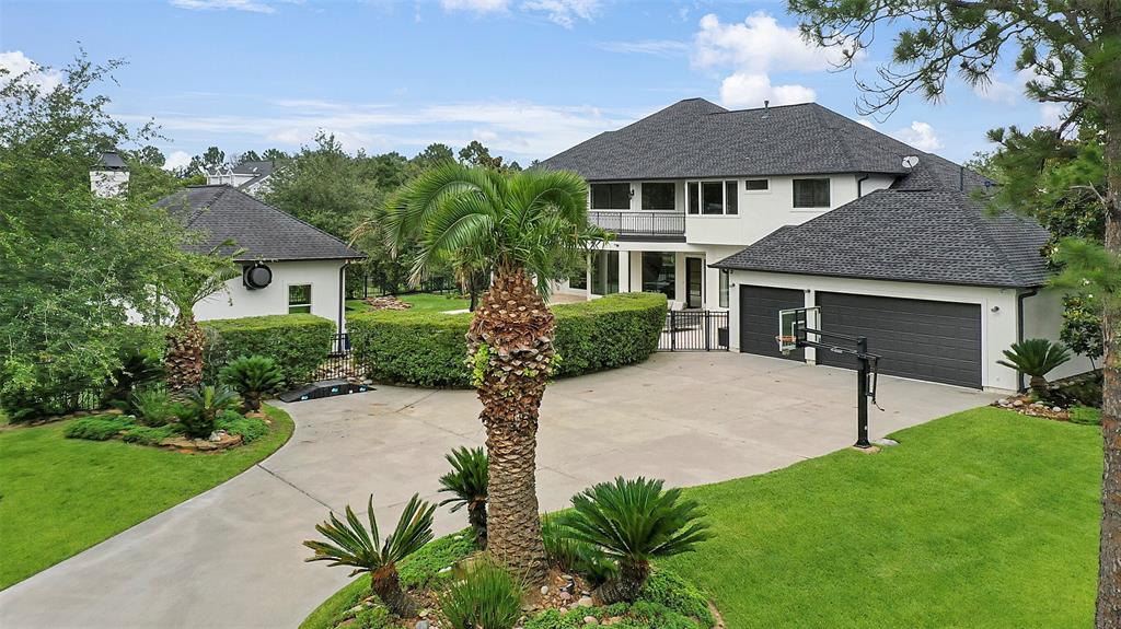 2018 San Joaquin Pkwy, Friendswood, TX 77546