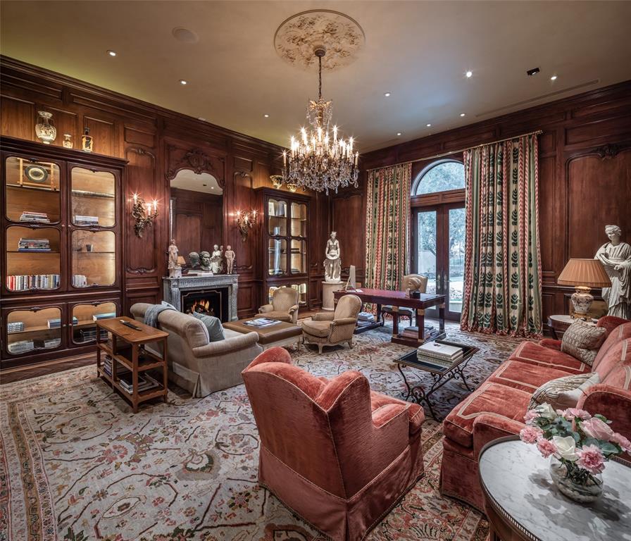 100 Carnarvon Drive, Houston, TX 77024