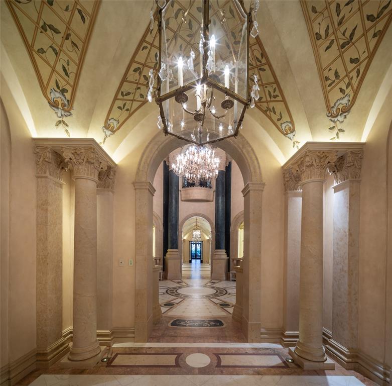 100 Carnarvon Drive, Houston, TX 77024