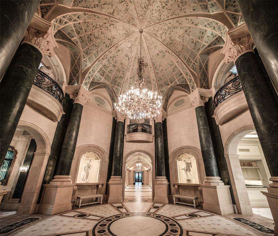 100 Carnarvon Drive, Houston, TX 77024