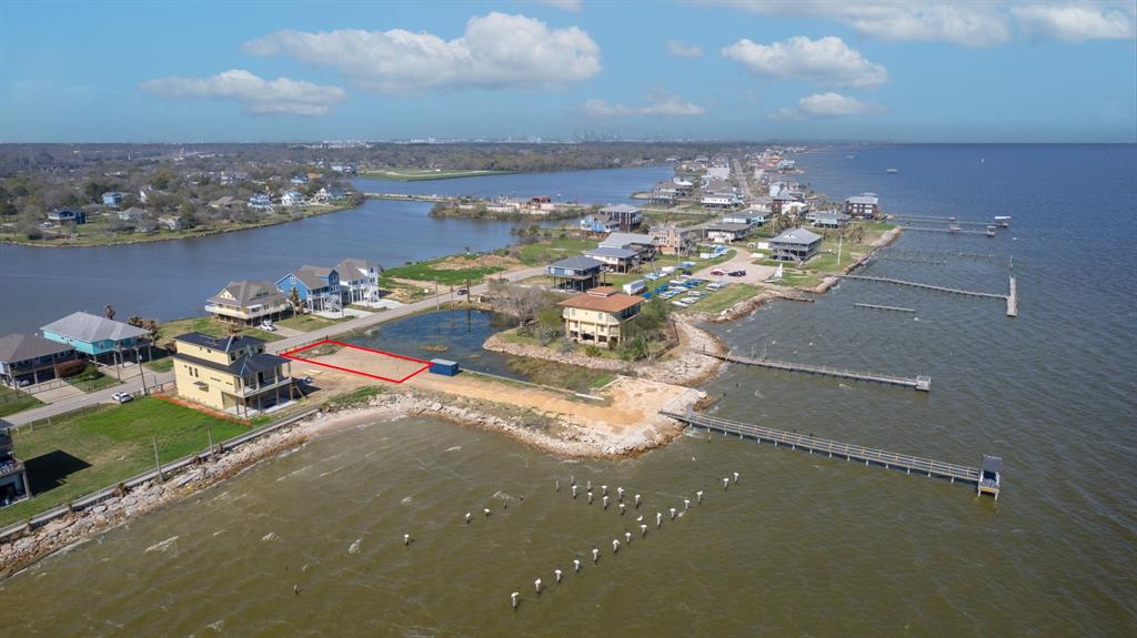 802 Todville Rd, Seabrook, TX 77586