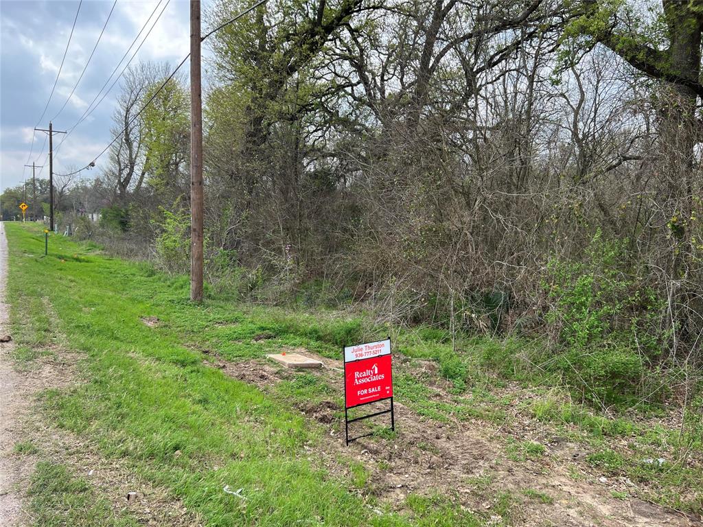 TBD Longstreet drive, Willis, TX 77318