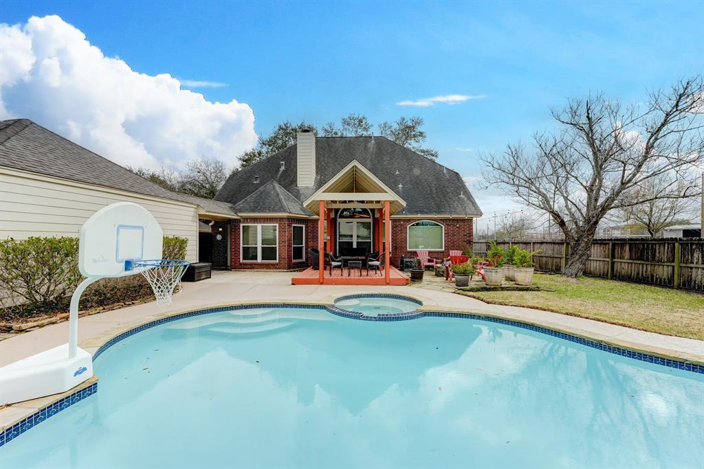 Summer Houses for Sale in Houston, TX HomeByte