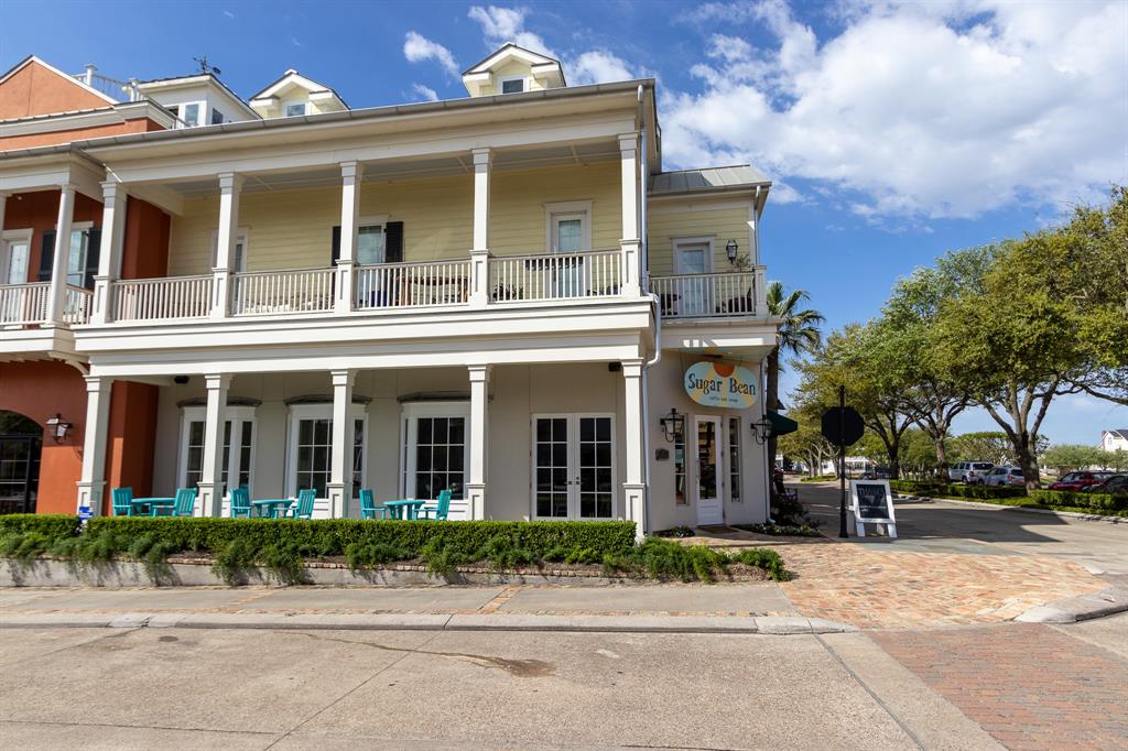 9 Evia Main, Galveston, TX 77554