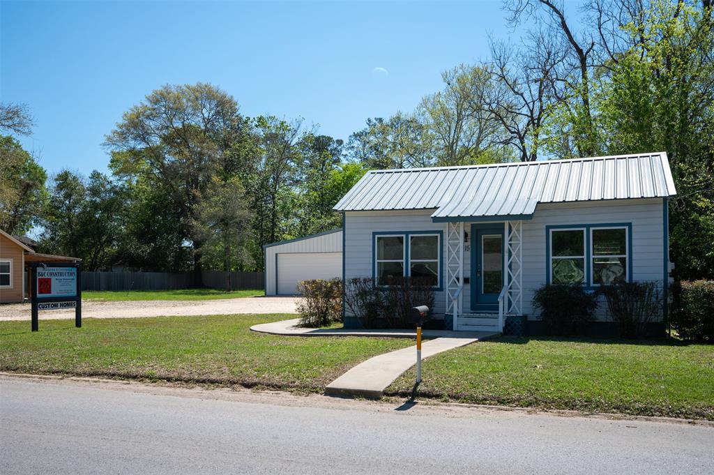 415 W Bluff St, Woodville, TX 75979