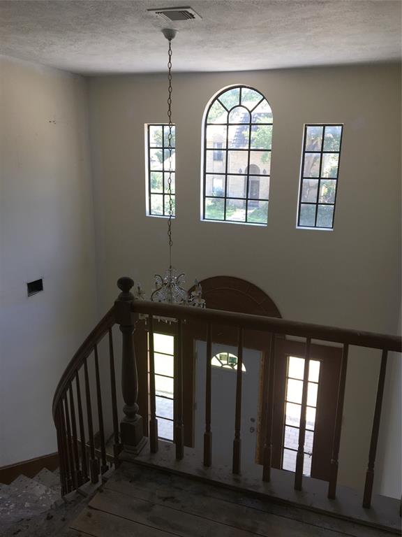 6918 Ashmore Dr, Houston, TX 77069