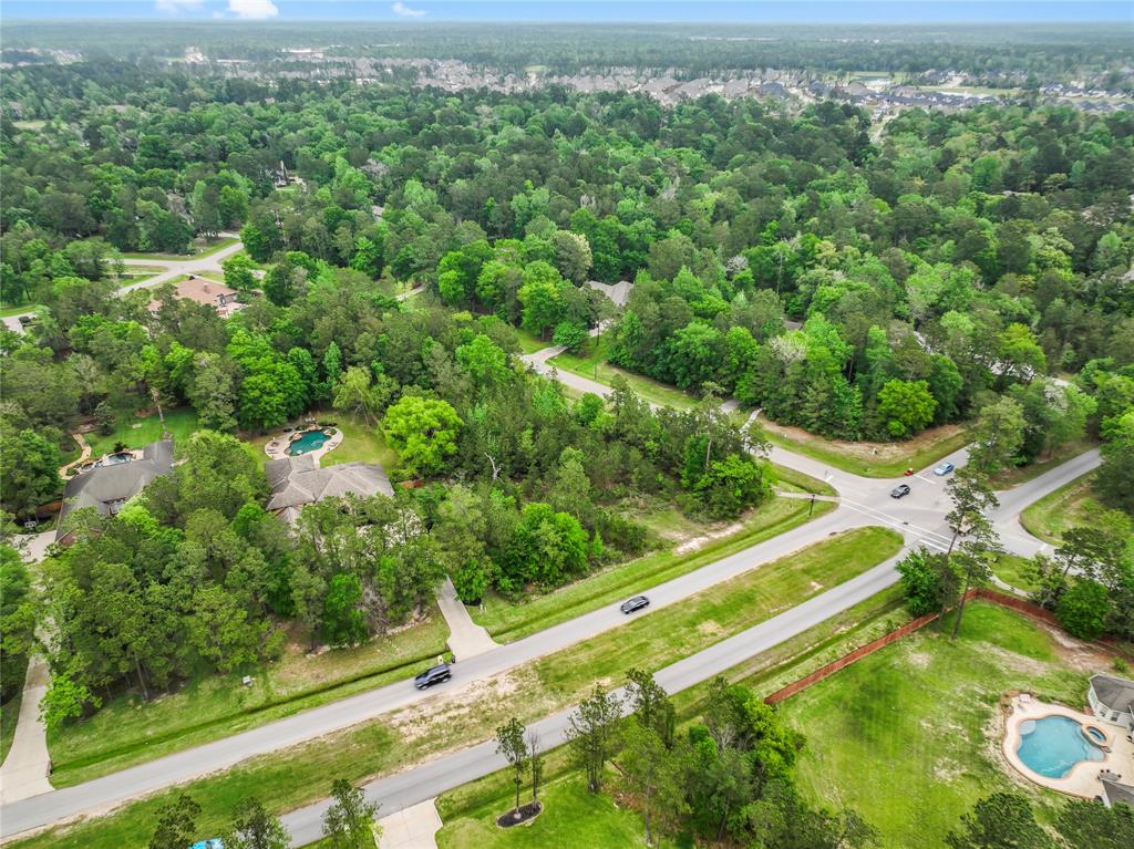 3911 Rayford Rd, Spring, TX 77386