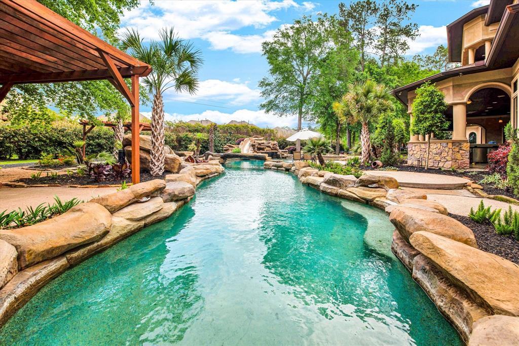 28202 E Benders Landing Boulevard, Spring, TX 77386