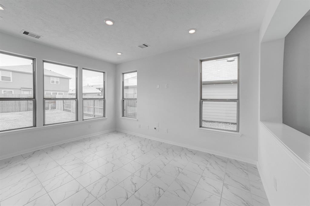 2018 Damasi Ln, Fresno, TX 77545