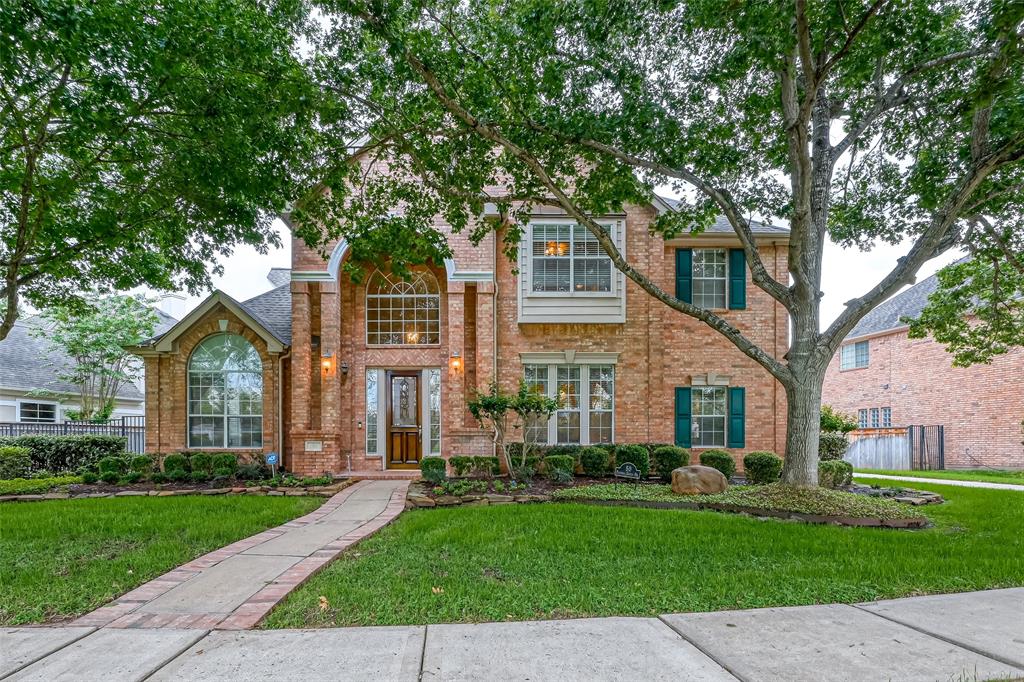 Sold 50 Fosters Green Drive, Sugar Land, TX 77479 4 Beds / 4 Full