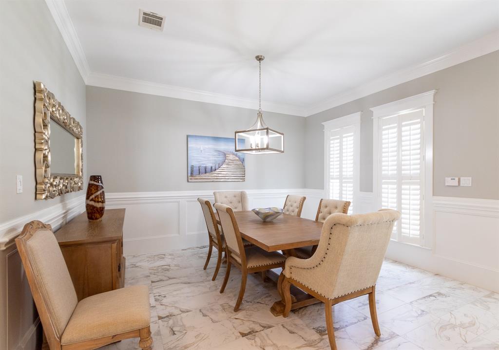 2 Evia Main, Galveston, TX 77554