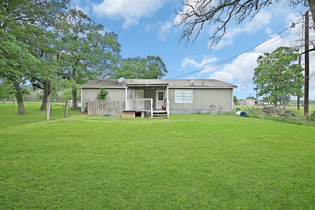 4268 County Road 227, Bedias, TX 77831