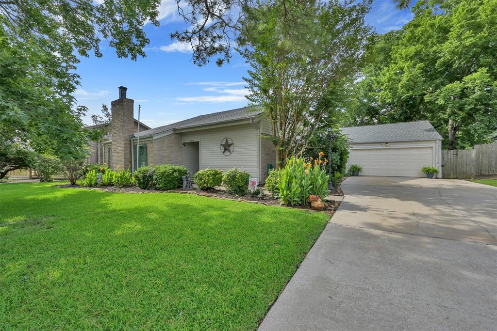 12323 Thoreau Drive, Montgomery, TX 77356