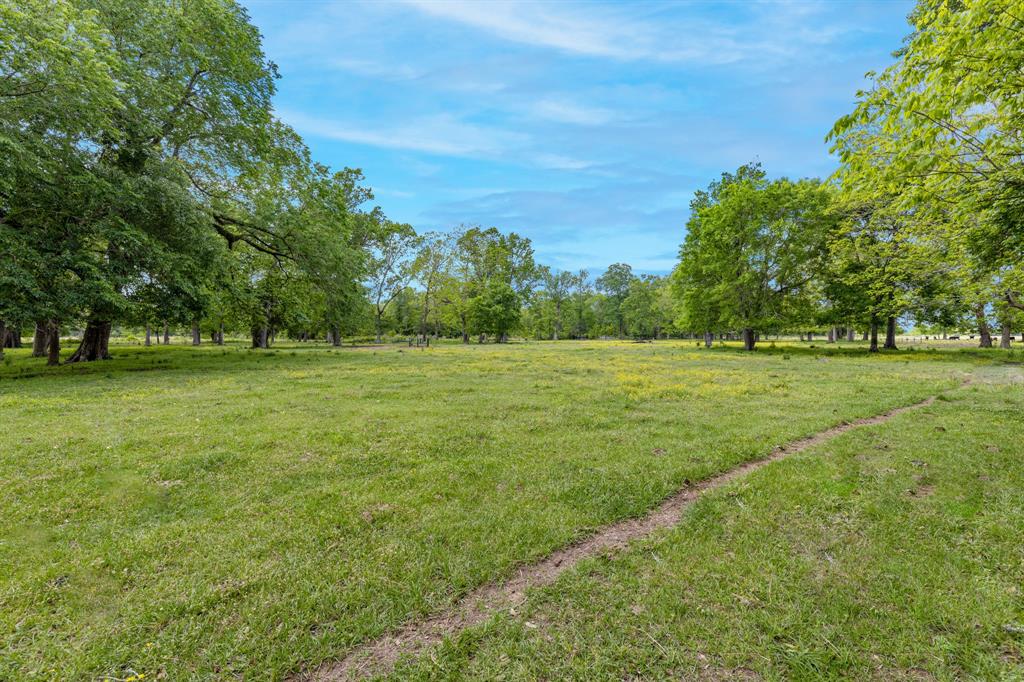 2980 Fm 1409, Dayton, TX 77535