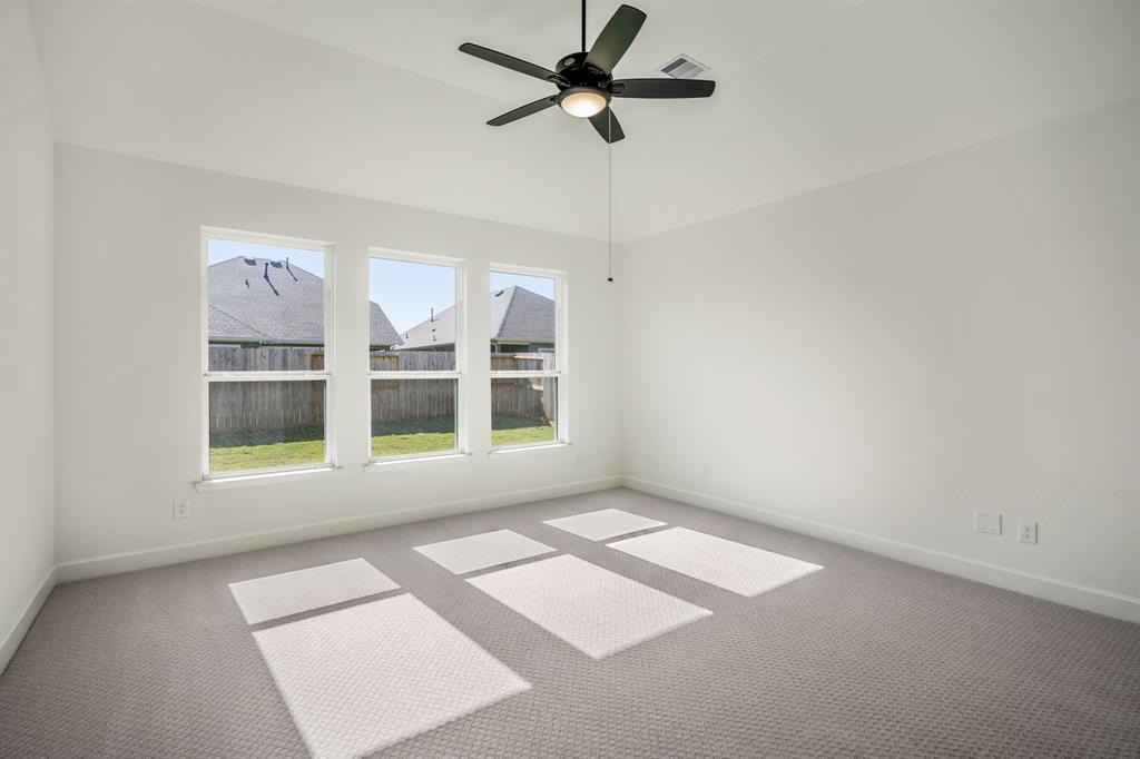 2719 Wild Larch Cir, Brookshire, TX 77423