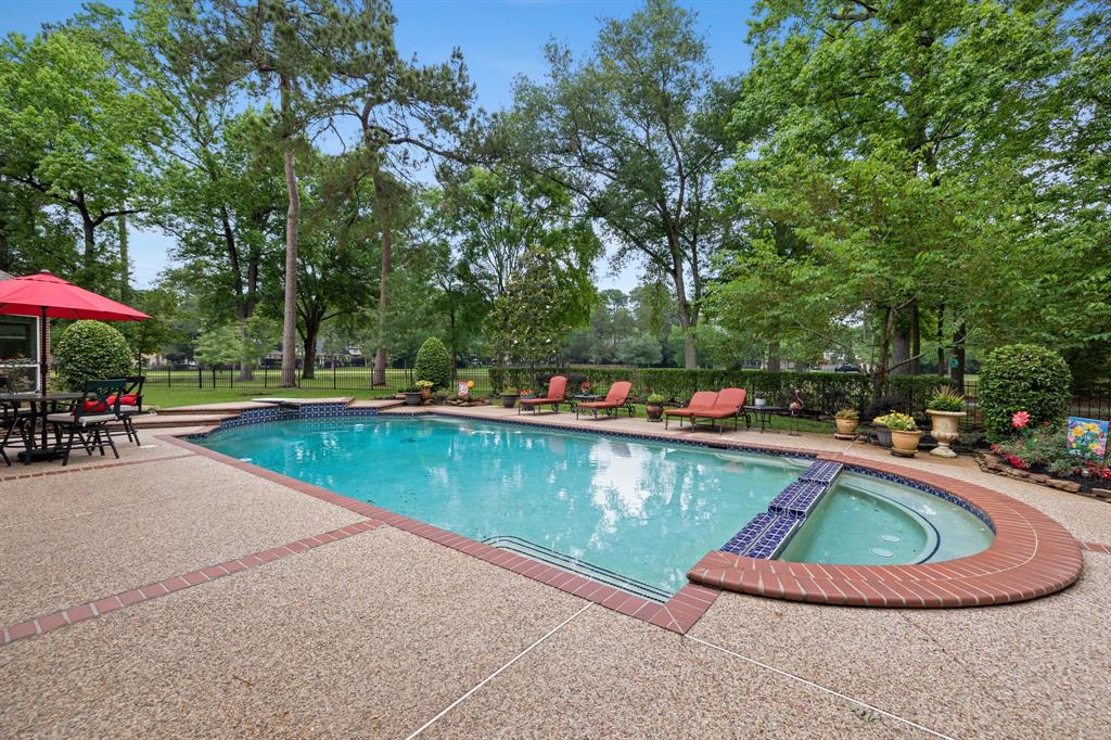 5506 Valley Lark Court, Kingwood, TX 77345