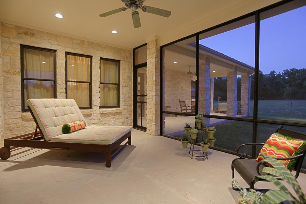 1530 Grand River, Richmond, TX 77406