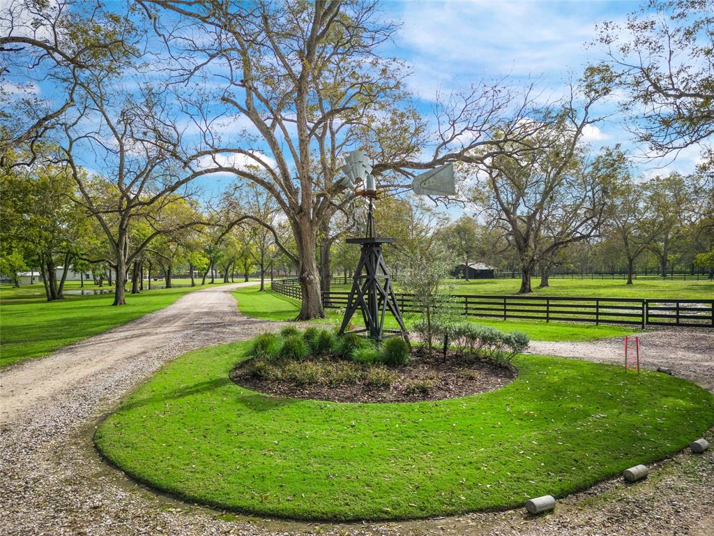 2830 Bowser Rd, Fulshear, TX 77441