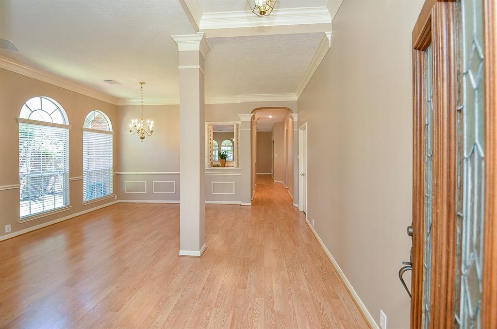 14135 Lake Trail Drive, Sugar Land, TX 77498