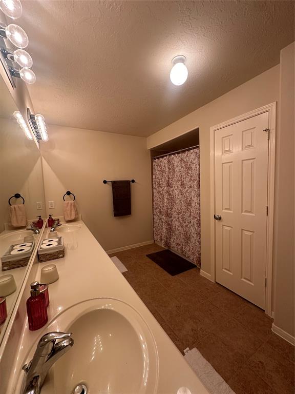 2147 Barton Woods Blvd, Conroe, TX 77301