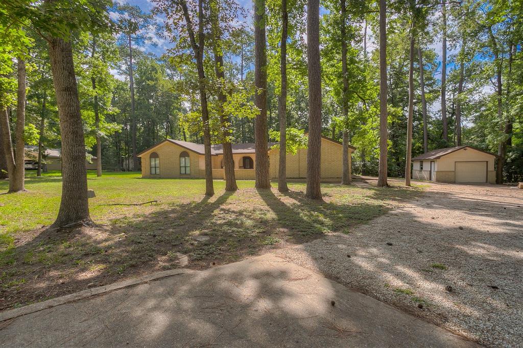 203 Westridge Drive Huntsville, Texas 77340 62045480 Houston