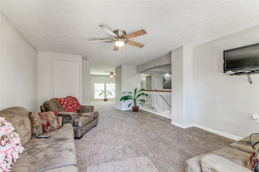 6826 Sjolander Rd, Baytown, TX 77521