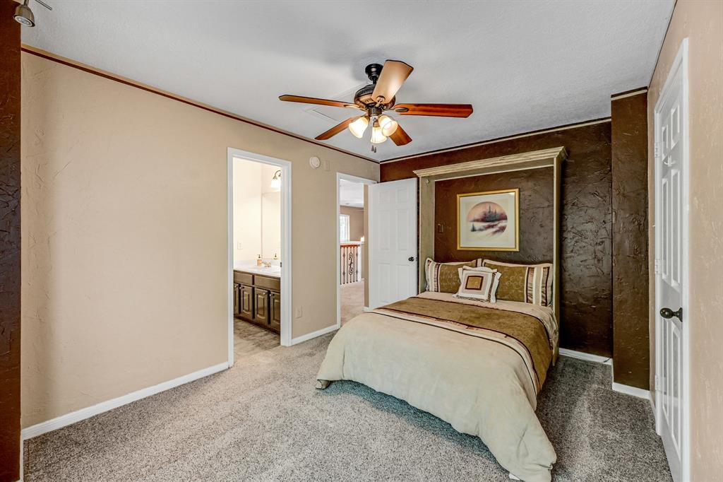 74 E Green Gables Circle, The Woodlands, TX 77382