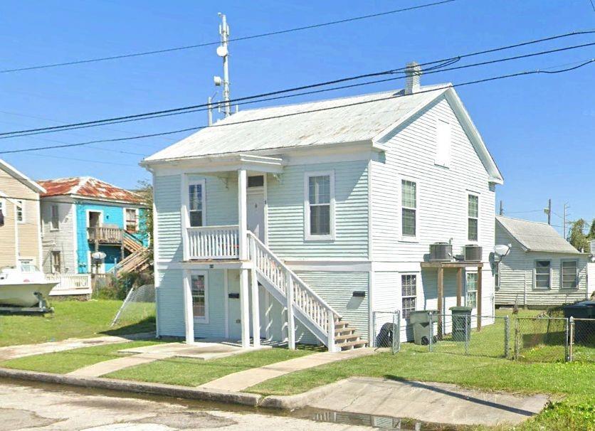 814 35th St, Galveston, TX 77550