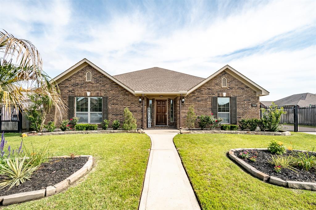 BAUERSCHLAG Elementary Zone Homes for Sale in LEAGUE CITY TX