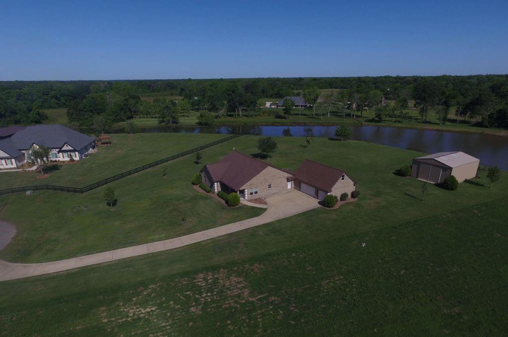 22811 Sugarmill Ct, Angleton, TX 77515