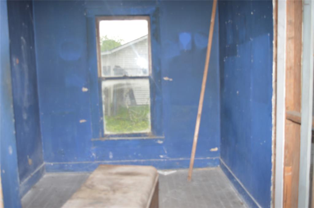 610 Kerr St, Dayton, TX 77535