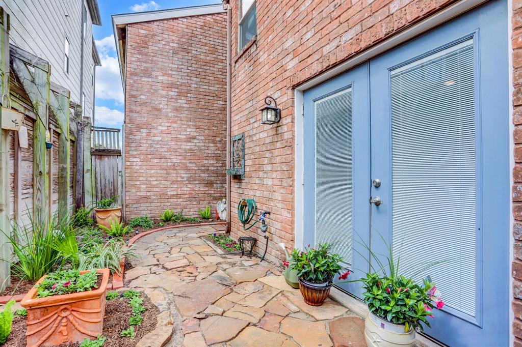 2205 Morse St, Houston, TX 77019