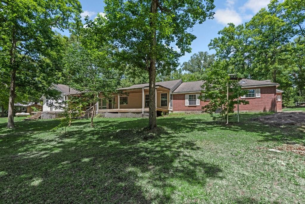 173 W Jones Rd, Livingston, TX 77351