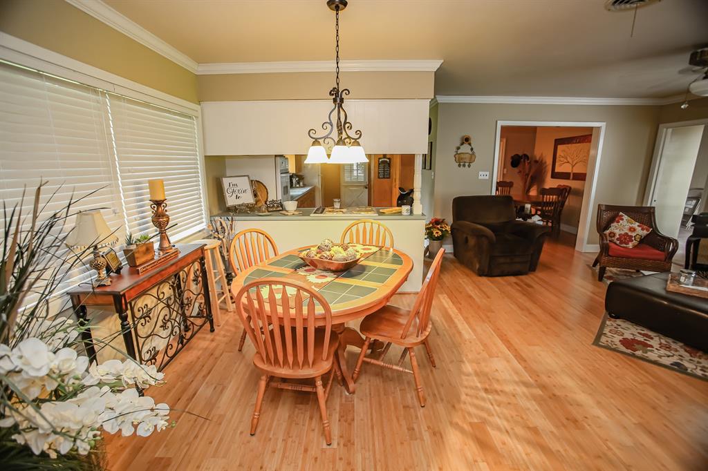 7330 STEPHEN F AUSTIN Rd, Jones Creek, TX 77541