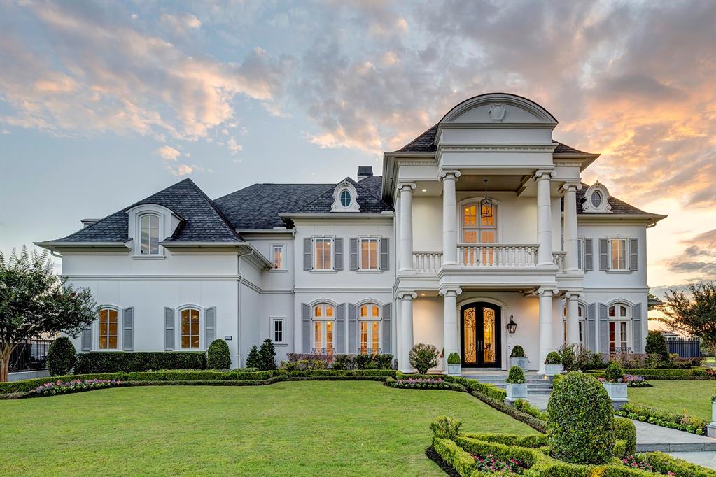Houses in Royal Oaks Country Club Houston TX Luxury Homes For Sale