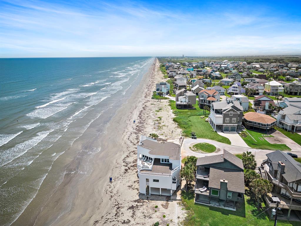 4244 Pelican Lane, Galveston, TX 77554