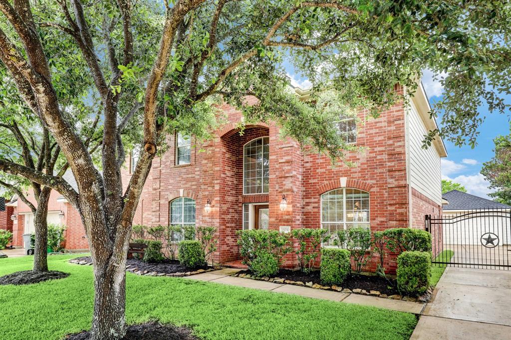 15210 Blue Thistle Drive, Cypress, TX 77433