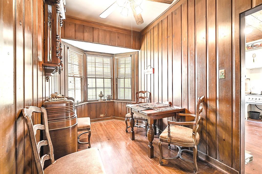 702 W Main St, Brenham, TX 77833