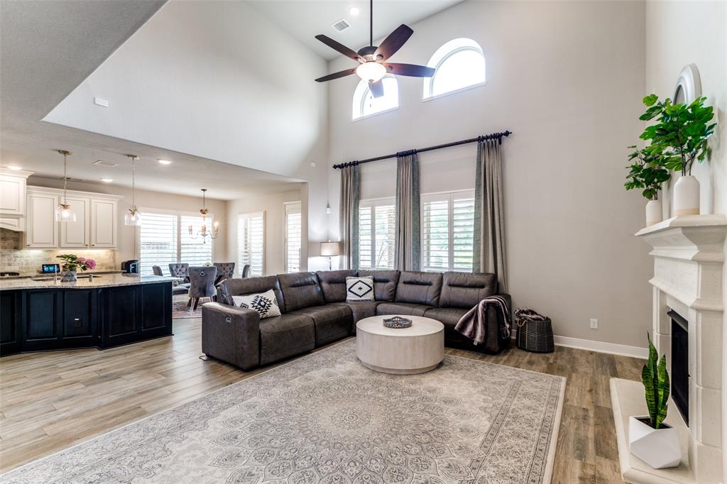 59 Birch Canoe Dr, Tomball, TX 77375